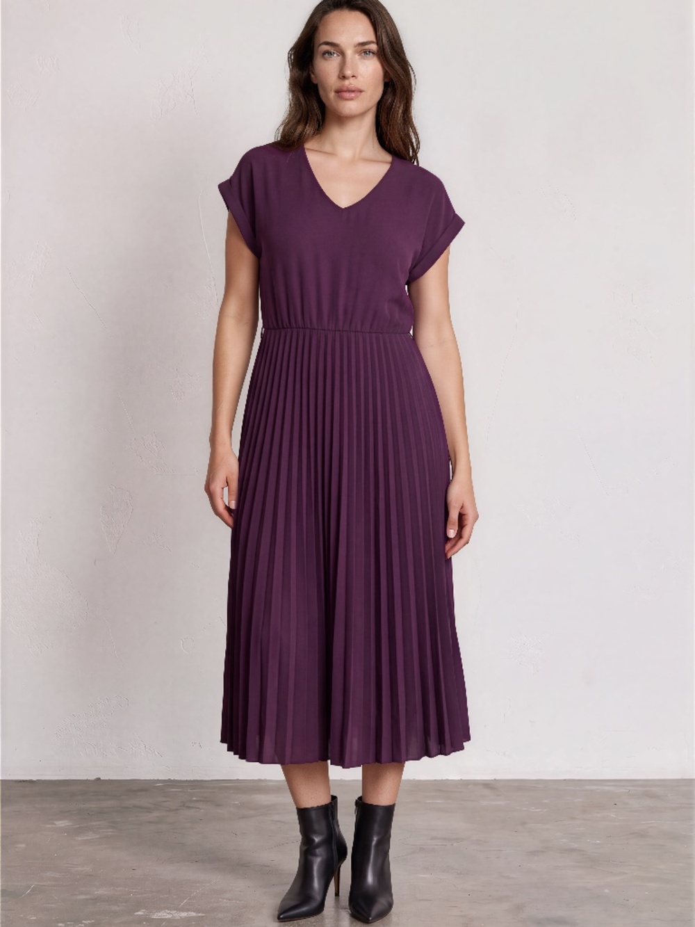 Elizabeth & Nicole Plum Cap Sleeve Fit & Flare Pleated Dress SIZE S